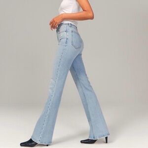 Abercrombie & Fitch The ‘70s Vintage Flare Ultra High Rise Jeans